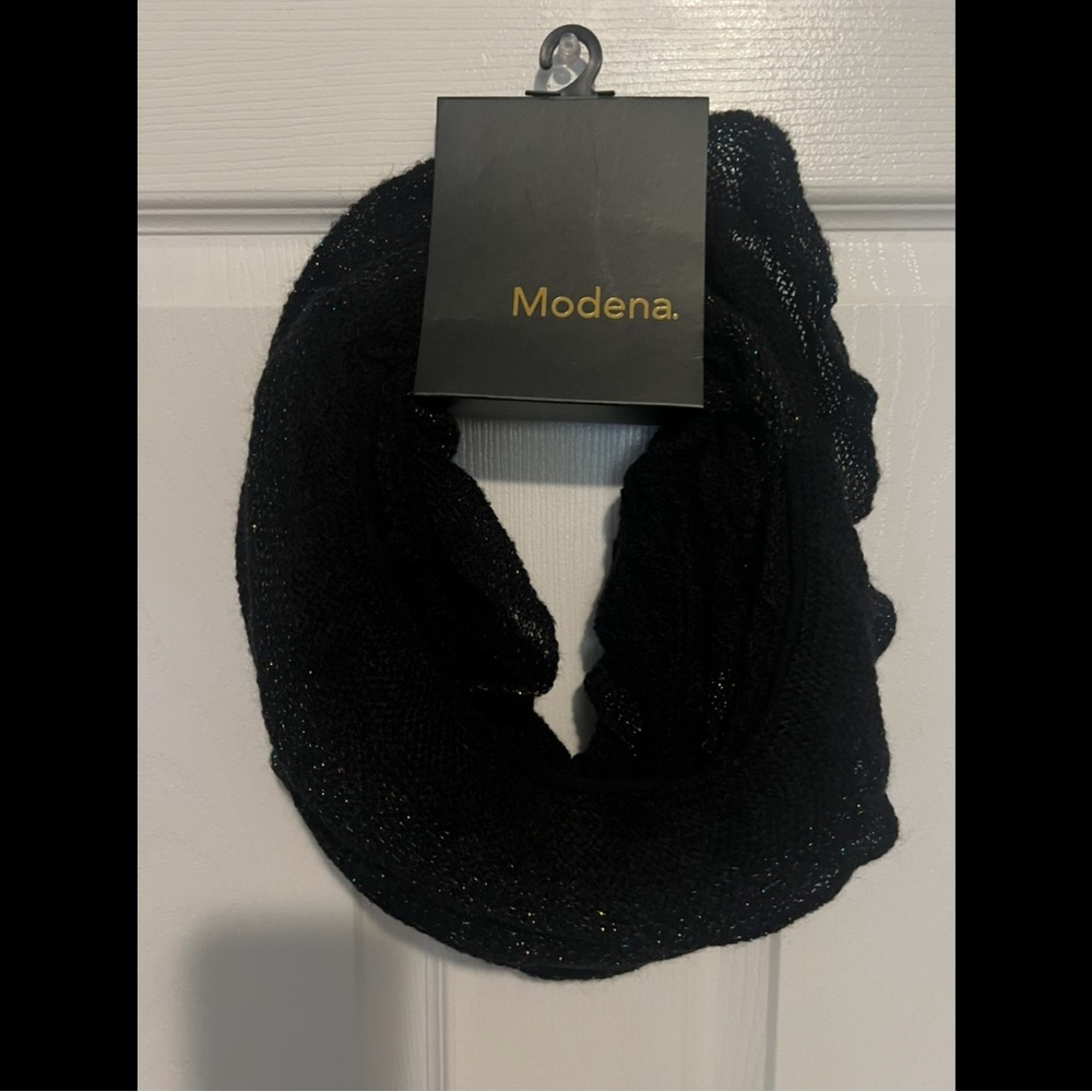 Infinity scarf